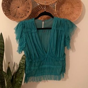 FREE PEOPLE CROP TOP